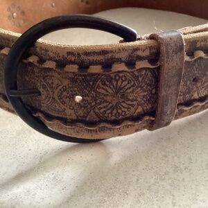 Vintage Fossil western flair very cool belt